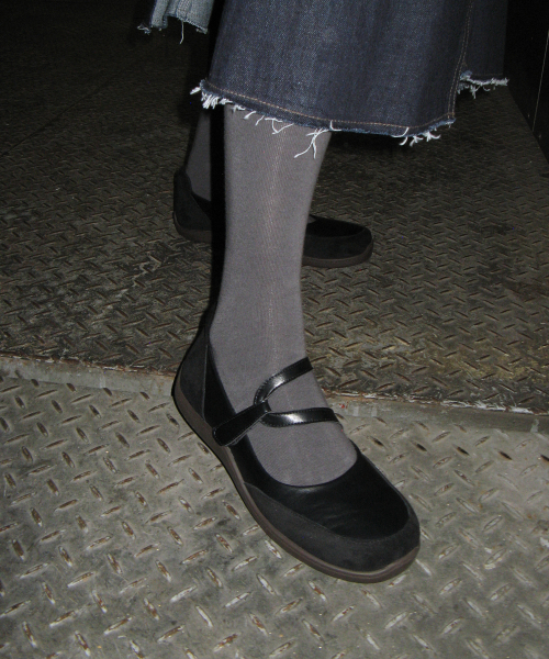 FOGGY MOODY(ポギムディ)の「Bitter 0002. Rubber Sole Curved Velcro - 3colors(バレエシューズ・レディース・ブラック/ブラウン/シルバー・23cm/23.5cm/24cm/24.5cm/25cm/22.5cm)」の14枚目の写真