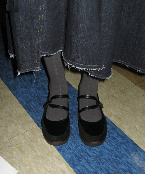 FOGGY MOODY(ポギムディ)の「Bitter 0002. Rubber Sole Curved Velcro - 3colors(バレエシューズ・レディース・ブラック/ブラウン/シルバー・23cm/23.5cm/24cm/24.5cm/25cm/22.5cm)」の15枚目の写真