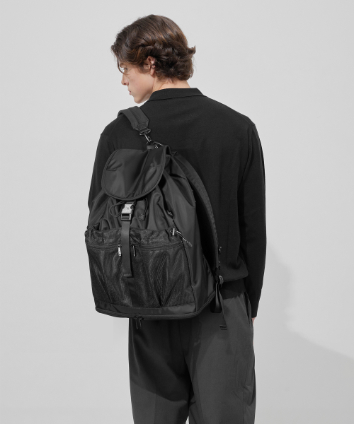 QUALPACK（クアルパック）の「アミッドウェーブスリングバックパック101（バックパック/リュック・レディース・その他・LARGE）」の3枚目の写真