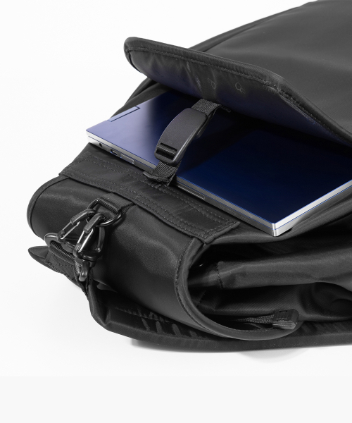 QUALPACK（クアルパック）の「アミッドウェーブスリングバックパック101（バックパック/リュック・レディース・その他・LARGE）」の11枚目の写真
