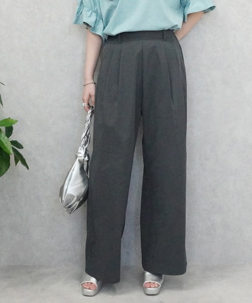 SELECT LEVERY(セレクトリベリー)の「接触冷感 イージーケアツイルツータックパンツ(その他パンツ・レディース・アイボリー/ブラック/ベージュ/チャコール・MEDIUM)」の3枚目の写真