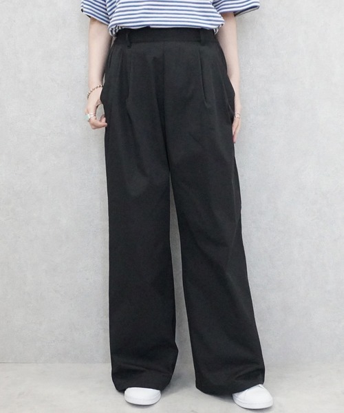 SELECT LEVERY(セレクトリベリー)の「接触冷感 イージーケアツイルツータックパンツ(その他パンツ・レディース・アイボリー/ブラック/ベージュ/チャコール・MEDIUM)」の1枚目の写真