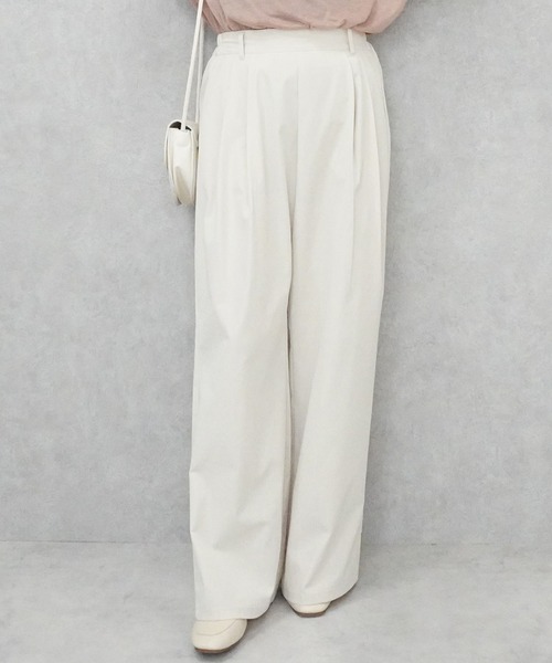 SELECT LEVERY(セレクトリベリー)の「接触冷感 イージーケアツイルツータックパンツ(その他パンツ・レディース・アイボリー/ブラック/ベージュ/チャコール・MEDIUM)」の5枚目の写真
