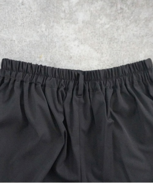 SELECT LEVERY(セレクトリベリー)の「接触冷感 イージーケアツイルツータックパンツ(その他パンツ・レディース・アイボリー/ブラック/ベージュ/チャコール・MEDIUM)」の22枚目の写真