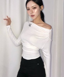 【日本未発売/WEB限定】MUCENT(ムセント)/オフショルダー ドレープ アンバランス ロングスリーブ Tシャツ/LIVRE OFF SHOULDER UNBALANCE LONG SLEEVE T