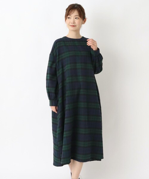 one'sterrace(ワンズテラス)の「ネルAラインワンピース(ワンピース・レディース・グリーン系その他6/ブラック系8・02)」の2枚目の写真