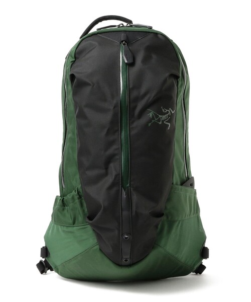 ARC'TERYX（アークテリクス）の「ARC’TERYX / Arro 22 Backpack（バックパック/リュック・メンズ・ブラック/シルバー/グリーン・ONE SIZE）」の3枚目の写真
