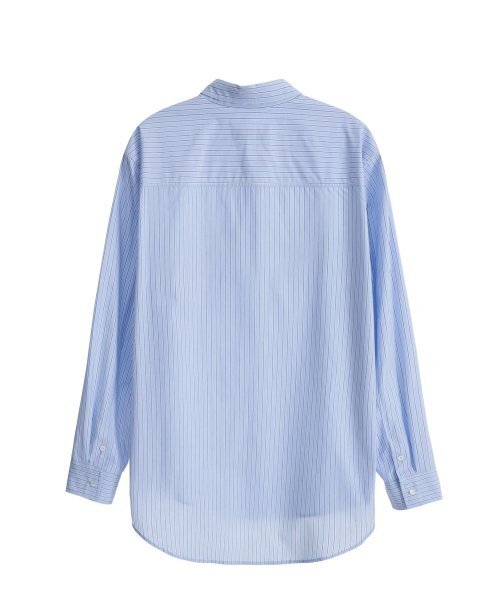 FROM ARLES(フロムアルル)の「オーバーサイズクラシックストライプシャツ / ニューヨーク(シャツ/ブラウス・メンズ・ブルー・L)」の5枚目の写真
