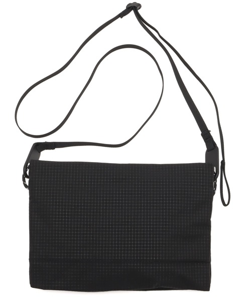 THE NORTH FACE（ザノースフェイス）の「THE NORTH FACE Rafter Shoulder Pouch S SP / ザ ノース フェイス ラフター ショルダー ポーチ S SP（ボディバッグ/ウエストポーチ・メンズ・ブラック・FREE）」の5枚目の写真