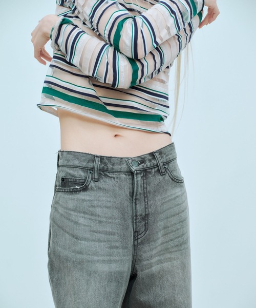 THINGS THAT MATTER（シングス ザット マター）の「CURVE SILHOUETTE DENIM / カーブ シルエット デニム（デニムパンツ・レディース・ブラック/ブルー・1/2）」の12枚目の写真