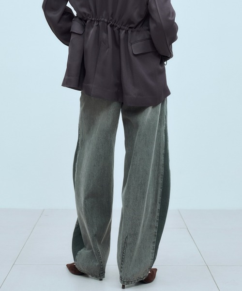 THINGS THAT MATTER（シングス ザット マター）の「CURVE SILHOUETTE DENIM / カーブ シルエット デニム（デニムパンツ・レディース・ブラック/ブルー・1/2）」の10枚目の写真