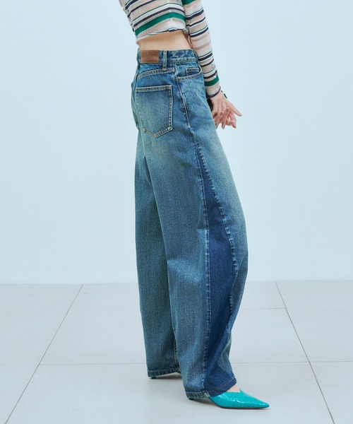 THINGS THAT MATTER（シングス ザット マター）の「CURVE SILHOUETTE DENIM / カーブ シルエット デニム（デニムパンツ・レディース・ブラック/ブルー・1/2）」の3枚目の写真