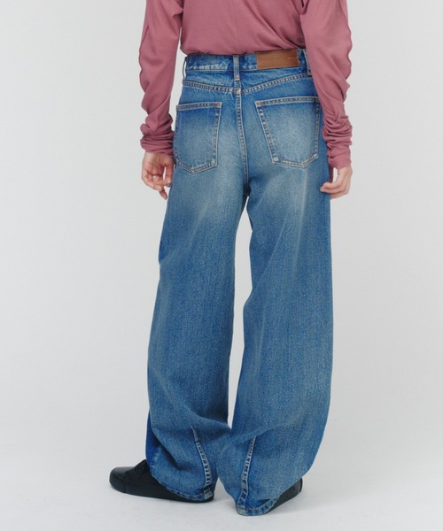 THINGS THAT MATTER（シングス ザット マター）の「CURVE SILHOUETTE DENIM / カーブ シルエット デニム（デニムパンツ・レディース・ブラック/ブルー・1/2）」の20枚目の写真