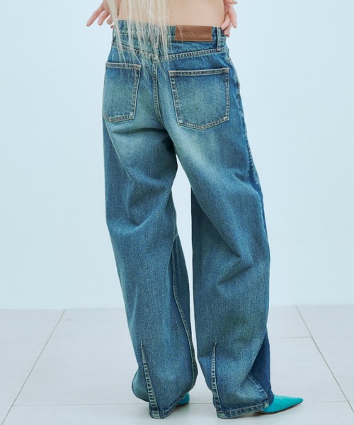 THINGS THAT MATTER(シングス ザット マター)の「CURVE SILHOUETTE DENIM / カーブ シルエット デニム / バルーン / バレルレッグ(デニムパンツ・レディース・ブラック/ブルー・1/2)」の19枚目の写真