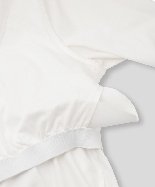 KINO THE KEI(キノザケイ)の「カップ付き スクープネック プルオーバー KINO THE KEI(Tシャツ/カットソー・レディース・ホワイト/ブラック/ネイビー・フリー)」の7枚目の写真