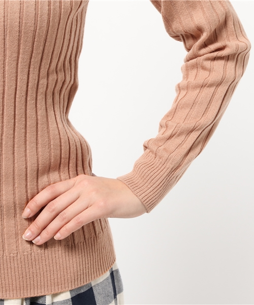 SLOBE IENA(スローブイエナ)の「ワイドリブクルーネックニットプルオーバー◆(ニット/セーター・レディース・チャコールグレー/ベージュ/ブラック/ピンク・FREE)」の11枚目の写真