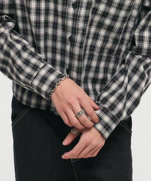 ILL'S(イルズ)の「SHORT-BODY LONG-SLEEVED CHECKED SHIRT / ショート丈長袖チェックシャツ ボックスシルエット オンブレチェック メンズ レディース ユニセックス(シャツ/ブラウス・メンズ・ブラック/レッド/イエロー/ネイビー・M/L)」の5枚目の写真
