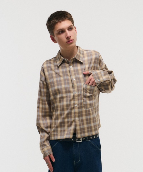 ILL'S(イルズ)の「SHORT-BODY LONG-SLEEVED CHECKED SHIRT / ショート丈長袖チェックシャツ ボックスシルエット オンブレチェック メンズ レディース ユニセックス(シャツ/ブラウス・メンズ・ブラック/レッド/イエロー/ネイビー・M/L)」の15枚目の写真
