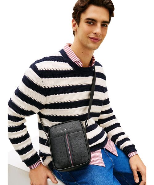 TOMMY HILFIGER(トミーヒルフィガー)の「セントラルミニリポーターバッグ(ボディバッグ/ウエストポーチ・メンズ・ブラック・FREE)」の7枚目の写真