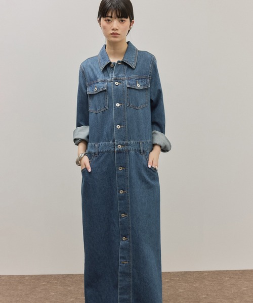 ADAM ET ROPE'（アダムエロペ）の「ベンツスリットデニムワンピース（ワンピース・レディース・ブラック/ブルー・38/36）」の21枚目の写真