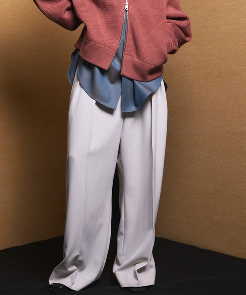 MAISON SPECIAL(メゾンスペシャル)の「《UNISEX》Frieren StripePrime-Wide Two-tuck Trousers/フリーレンストライププライムワイド2タックスラックス【MAISON SPECIAL/メゾンスペシャル】■セットアップ対応■(スラックス・メンズ・ネイビー/グレイッシュベージュ/ブラック・2/1/0)」の3枚目の写真
