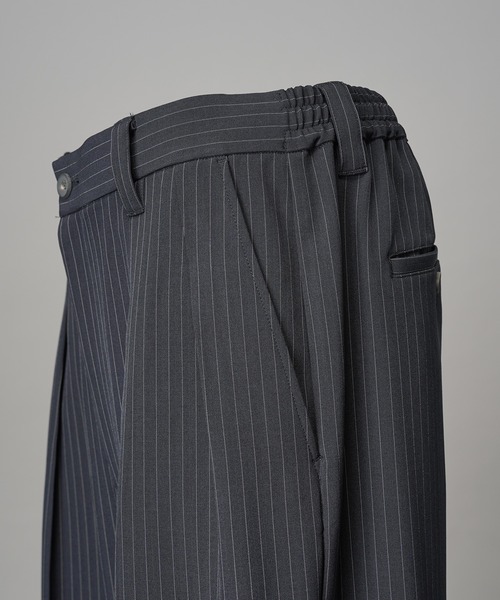 UNISEX》Frieren StripePrime-Wide Two-tuck Trousers/フリーレン