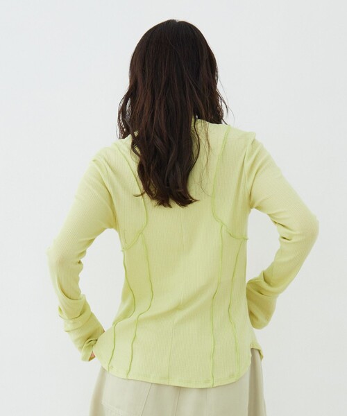 UNITED TOKYO(ユナイテッドトウキョウ)の「【新作】3WAYシルクベアテレコプルオーバー|ウォッシャブル/オフィスカジュアル/細見え/春服(Tシャツ/カットソー・レディース・アイボリー/ライム/ブラック・FREE)」の21枚目の写真