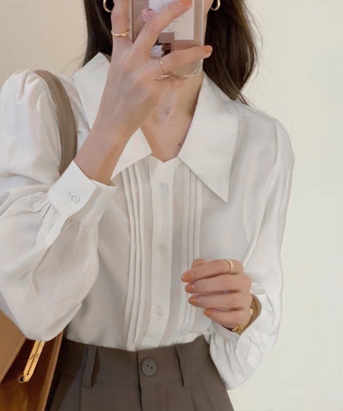 Flugge(フラッジー)の「ビッグカラー長袖シャツ(シャツ/ブラウス・レディース・ホワイト・LARGE/MEDIUM)」の4枚目の写真