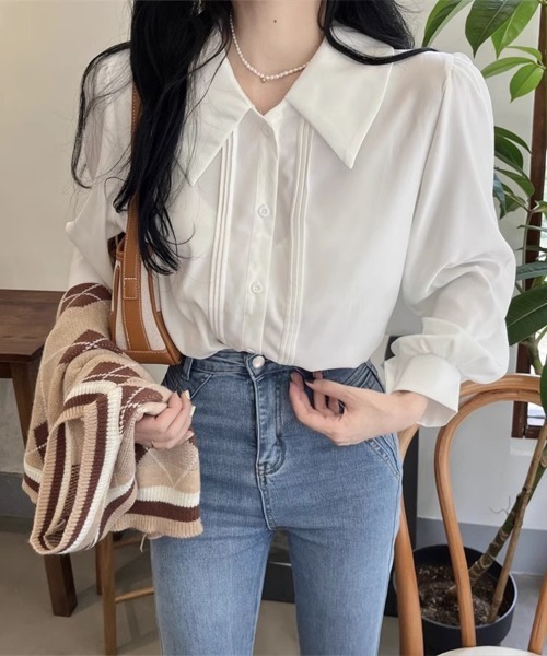 Flugge(フラッジー)の「ビッグカラー長袖シャツ(シャツ/ブラウス・レディース・ホワイト・LARGE/MEDIUM)」の5枚目の写真