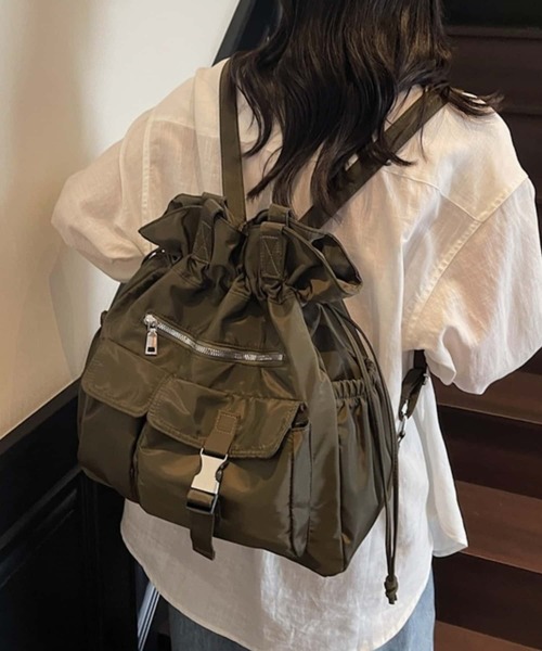 LA VORAGINE(ラ ヴォラジネ)の「アウトポケット2way巾着ショルダーバッグ/バックパック/サックリュック(ショルダーバッグ・レディース・ブラック/グリーン/ブラウン・FREE)」の2枚目の写真