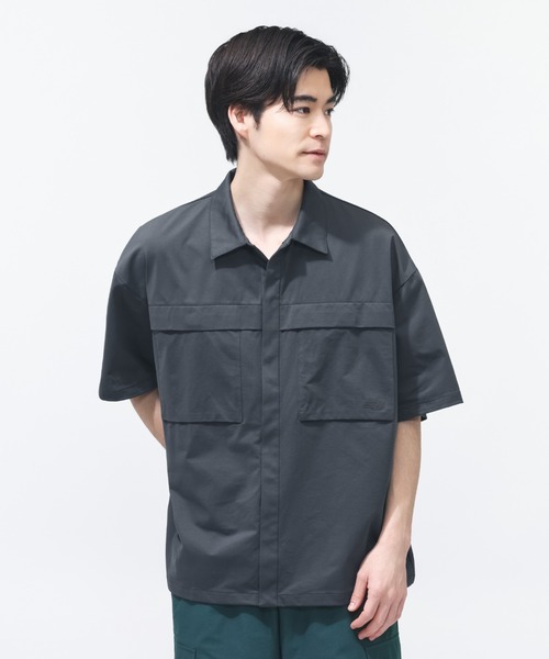 NEW BALANCE(ニューバランス)の「【別注】ニューバランス New Balance ショートスリーブメッシュニットシャツ 限定コラボ(Tシャツ/カットソー・メンズ・ダークグリーン/グレー/ブラック・S/M/L/LL)」の4枚目の写真