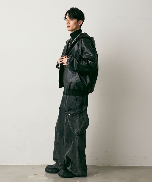 Shoowtime(ショウタイム)の「Vintage Wide Cargo Denim Pants / ビンテージワイドカーゴデニムパンツ(デニムパンツ・メンズ・ブラック系・X-LARGE/LARGE/MEDIUM)」の11枚目の写真