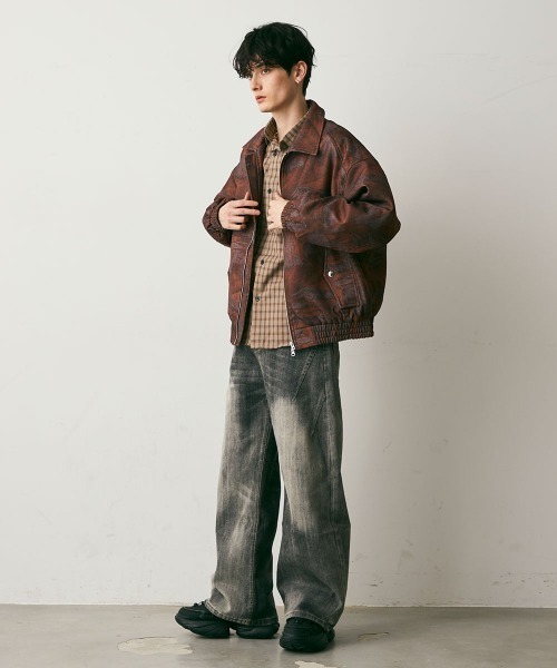 Shoowtime(ショウタイム)の「Vintage Wash Curve Denim Pants / ビンテージウォッシュカーブデニムパンツ(デニムパンツ・メンズ・ブルー/グレー/ブラック・X-LARGE/LARGE/MEDIUM)」の4枚目の写真