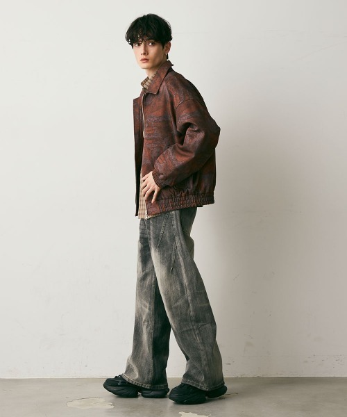Shoowtime(ショウタイム)の「Vintage Wash Curve Denim Pants / ビンテージウォッシュカーブデニムパンツ(デニムパンツ・メンズ・ブルー/グレー/ブラック・X-LARGE/LARGE/MEDIUM)」の5枚目の写真
