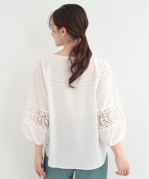 SHOO・LA・RUE(シューラルー)の「【洗濯機可/7分袖】インせず着られる 透かし編み柄が上品な レース切替シャツ(シャツ/ブラウス・レディース・オフホワイト/ブラック/イエロー系その他・01/02/03/04)」の21枚目の写真