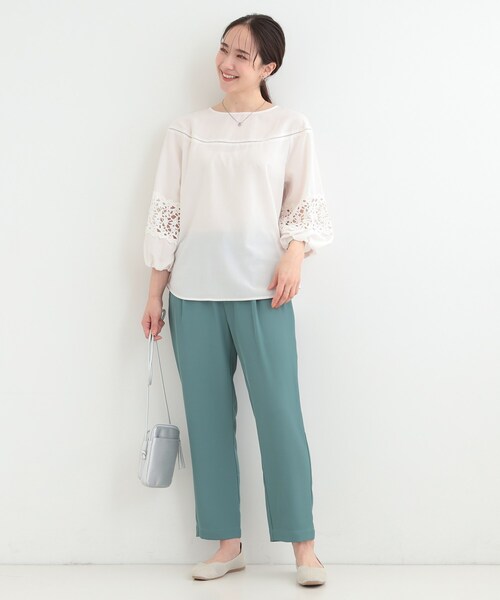 SHOO・LA・RUE(シューラルー)の「【洗濯機可/7分袖】インせず着られる 透かし編み柄が上品な レース切替シャツ(シャツ/ブラウス・レディース・オフホワイト/ブラック/イエロー系その他・01/02/03/04)」の20枚目の写真