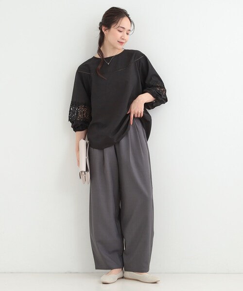 SHOO・LA・RUE(シューラルー)の「【洗濯機可/7分袖】インせず着られる 透かし編み柄が上品な レース切替シャツ(シャツ/ブラウス・レディース・オフホワイト/ブラック/イエロー系その他・01/02/03/04)」の16枚目の写真