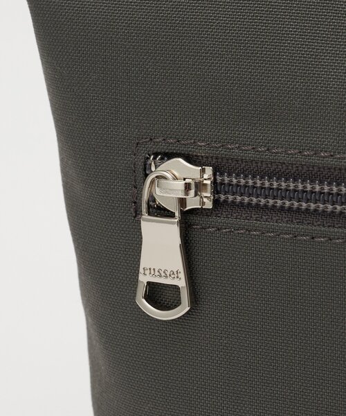 russet(ラシット)の「《WEB限定》スタンダードミニショルダーバッグ <コーデュラナイロン>(ショルダーバッグ・レディース・グレー/グレー系その他/ダークブラウン・FREE)」の15枚目の写真