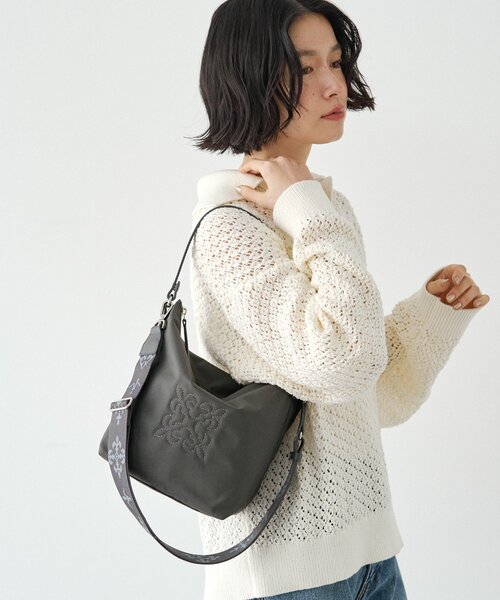 russet(ラシット)の「《WEB限定》スタンダードミニショルダーバッグ <コーデュラナイロン>(ショルダーバッグ・レディース・グレー/グレー系その他/ダークブラウン・FREE)」の21枚目の写真
