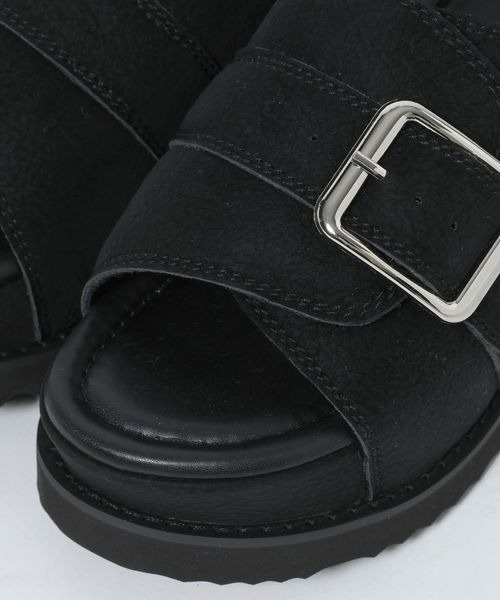 JEANASIS（ジーナシス）の「パファーボリュームサンダル/661919（サンダル・レディース・ブラック/ベージュ・LARGE/MEDIUM）」の11枚目の写真