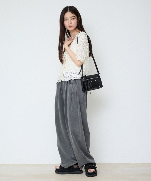 JEANASIS(ジーナシス)の「パファーボリュームサンダル/661919(サンダル・レディース・ブラック/ベージュ・LARGE/MEDIUM)」の21枚目の写真