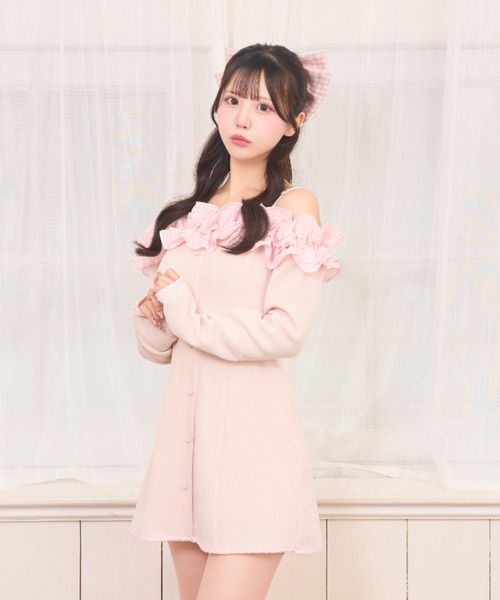 LAFARY（ラファリー）の「ギンガムオフショルカットワンピース（ワンピース・レディース・アイボリー/ピンク/ブラック・FREE）」の11枚目の写真