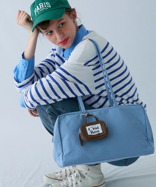 BONLECILL Marche(ボンルシールマルシェ)の「【BONLECILL Marche】ミニポーチ付きキャンバススクエアボストンバッグ(ボストンバッグ・レディース・ネイビー/ブルー/アイボリー/ブラック・FREE)」の4枚目の写真