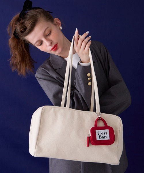 BONLECILL Marche(ボンルシールマルシェ)の「【BONLECILL Marche】ミニポーチ付きキャンバススクエアボストンバッグ(ボストンバッグ・レディース・ネイビー/ブルー/アイボリー/ブラック・FREE)」の5枚目の写真