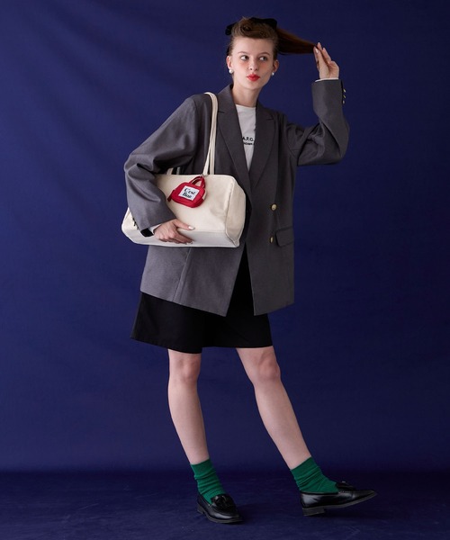 BONLECILL Marche(ボンルシールマルシェ)の「【BONLECILL Marche】ミニポーチ付きキャンバススクエアボストンバッグ(ボストンバッグ・レディース・ネイビー/ブルー/アイボリー/ブラック・FREE)」の11枚目の写真