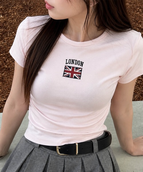 SPINNS(スピンズ)の「半袖ピタTシャツ/ユニオンジャック(Tシャツ/カットソー・レディース・ピンク/ネイビー/オフホワイト/グレー・ONESIZE)」の4枚目の写真