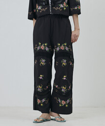 Freada（フリーダ）の「Freada/フリーダ インド フラワー クロス刺繍 レース パンツ（その他パンツ）」