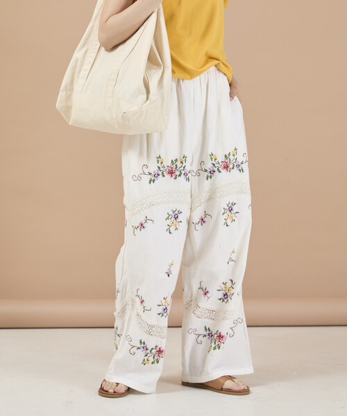 Freada(フリーダ)の「Freada/フリーダ インド フラワー クロス刺繍 レース パンツ(その他パンツ・レディース・サックスブルー/ブラック/ホワイト・ONE SIZE)」の11枚目の写真