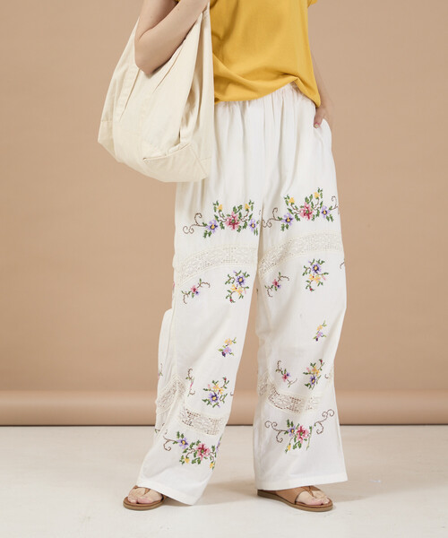 Freada(フリーダ)の「Freada/フリーダ インド フラワー クロス刺繍 レース パンツ(その他パンツ・レディース・サックスブルー/ブラック/ホワイト・ONE SIZE)」の13枚目の写真
