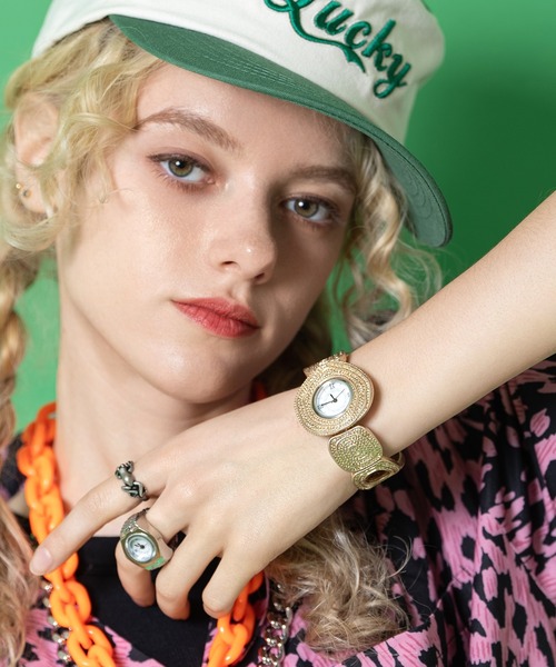 an meets zakka(アンミツザッカ)の「an meets zakka レトロアンティーク装飾ランダムフォルムプレート連結ブレスレットウォッチ(アナログ腕時計・レディース・アンティークシルバー/ゴールド/シルバー・ONESIZE)」の3枚目の写真